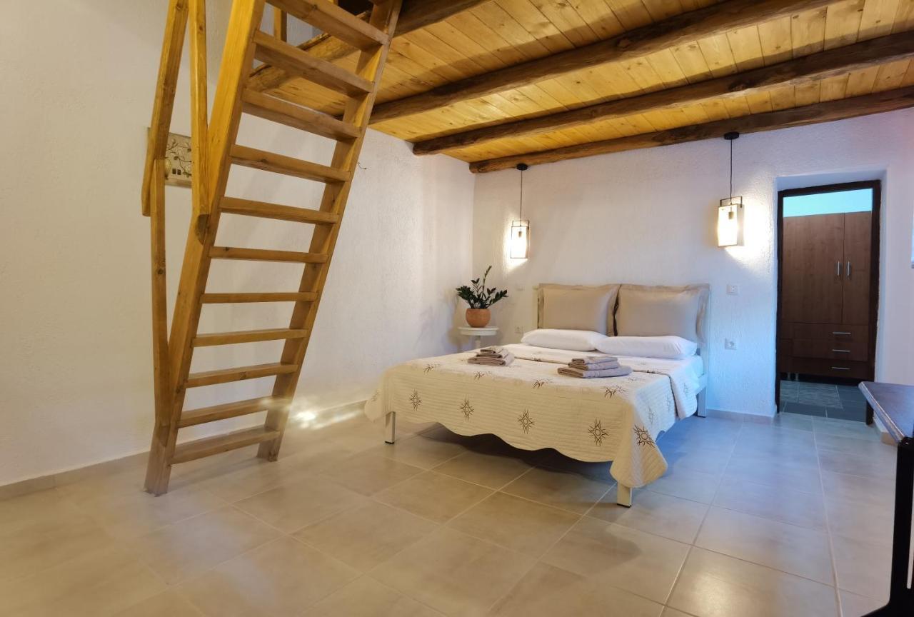 Villa Elaion Thea-Nies à Sourpi Extérieur photo